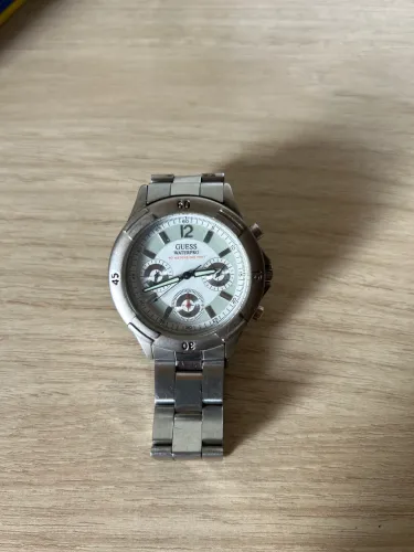 Relógio de pulso Guess