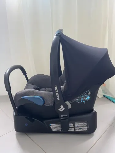 Maxi cosi citi com base