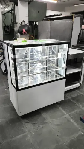 Vitrine Refrigerada para Padaria e Confeitaria