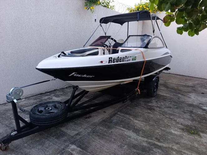 Lancha Focker Motor 4 tempos 2021!!!