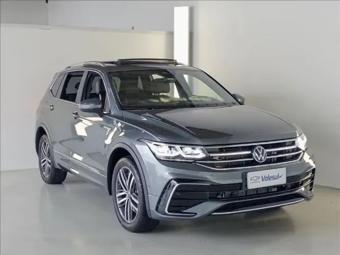 Volkswagen Tiguan Allspac R-line 300 TSI 2.0 2025