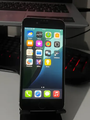 iPhone se 2020
