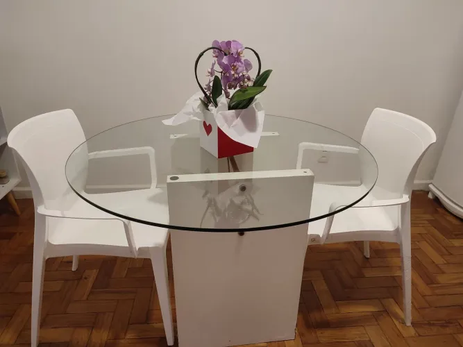 Mesa e cadeiras tok stok