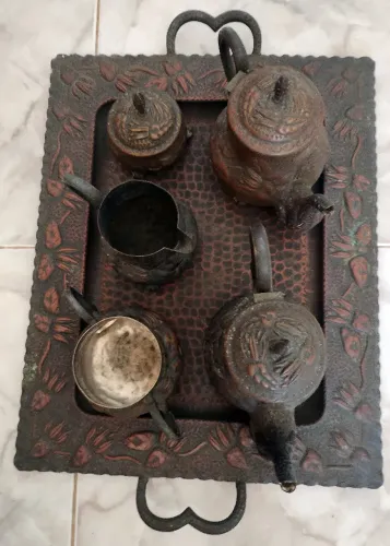 Relíquia Aparelho de Café e Chá em Metal