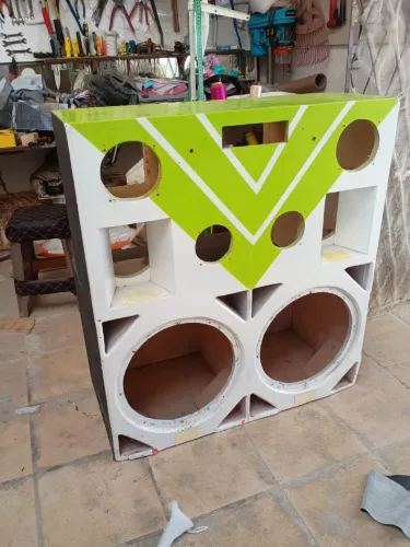 Caixa de som (Para montar)