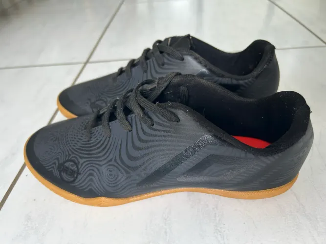 Chuteira Futsal Umbro Orbit - Tam. 40