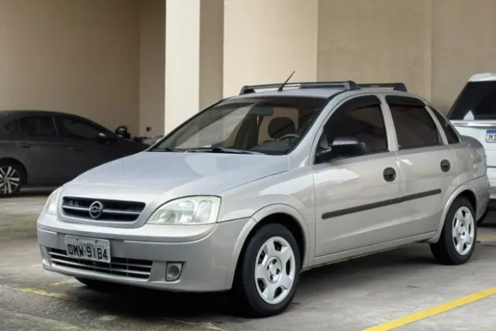 Chevrolet Corsa Sedan 1.0 MPFI 8V 71cv 4P 2004