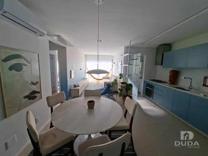 Apartamento mobiliado 2 quartos em Florianópolis