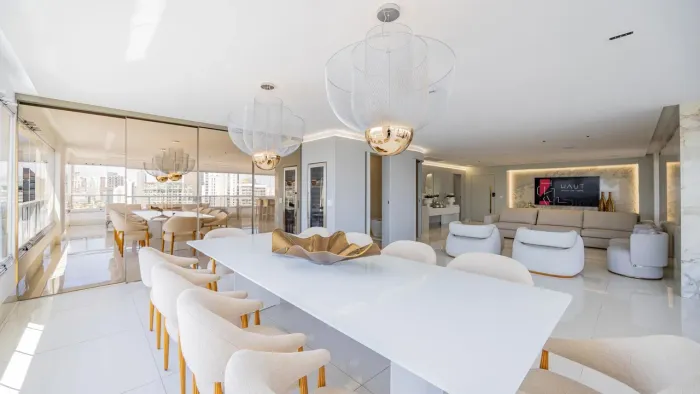 Apartamento de 382 m² no Van Gogh Praça do Sol mobiliado e com vista definitiva