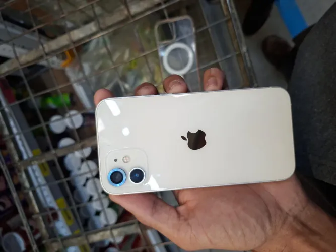 iPhone 12