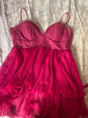Vestido rosa de festa