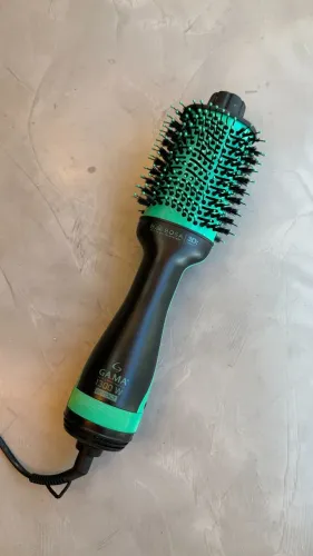 Escova Secadora GA.MA Italy Babosa Brush 3D 1300W Bivolt - Preta e Verde