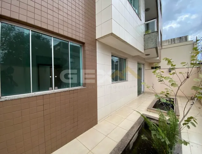 Apartamento à Venda com 03 Quartos no Bairro Niterói em Divinópolis MG.