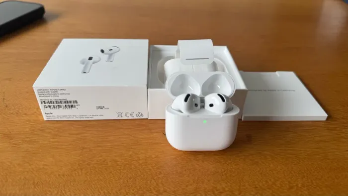 AirPods 4 ANC