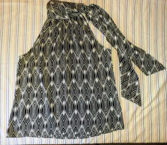 NOVA! BLUSA USA. M/G