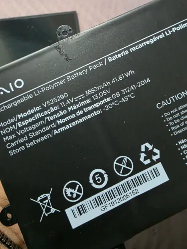 TELA E BATERIA SONY VAIO