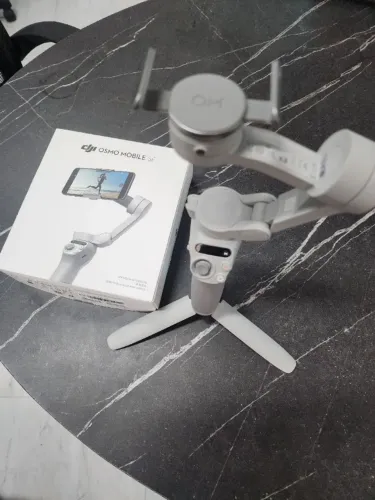 Estabilizador Gimbal DJI Osmo Mobile SE