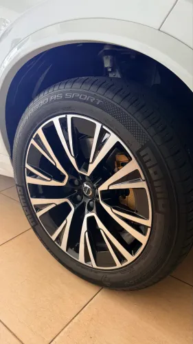 Pneu e Roda Volvo XC90 Aro 20