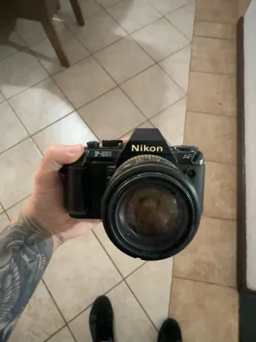 Nikon F-501 AF Analógica - item para colecionador