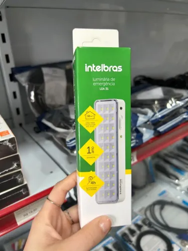 Luminária de Emergência Intelbras 30 LEDs Bivolt 150 Lúmens