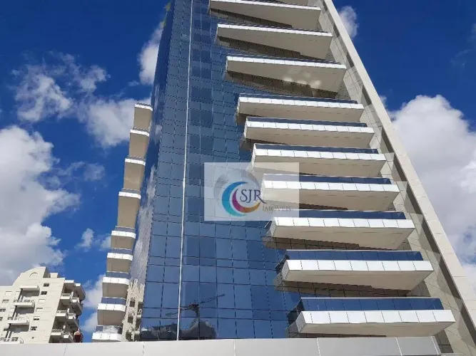 Conjunto comercial 600,00m² com 16 vagas de garagem certificação LEED (Leadership in Energ