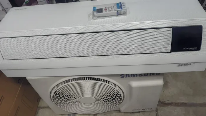 Ar condicionado Samsung12mil Btus/com instalação