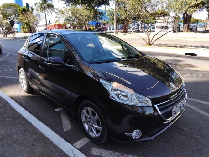 Peugeot 208 Allure 1.6 Flex 16V 5P Aut. 2016