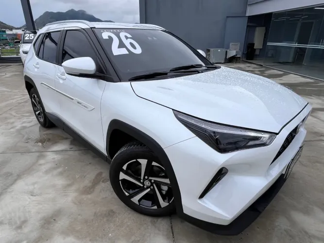 Toyota Yaris Cross XRE 1.5 16V 5p Aut. (Híbrido) 2026