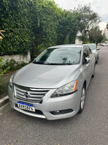 Nissan Sentra SL 2.0/ 2.0 Flex Fuel 16V Aut. 2016