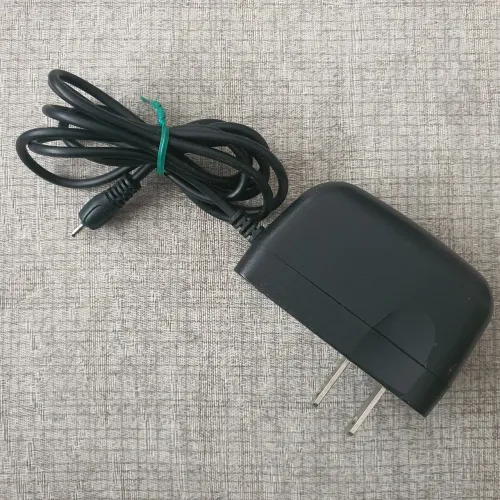 Carregador Nokia C03 usado