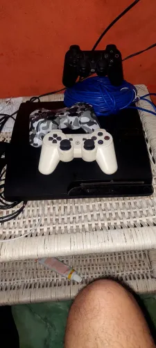 Vendo ps3 completo, destravado 