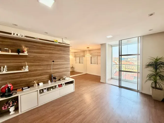 APARTAMENTO À VENDA NA VILA INDUSTRIAL