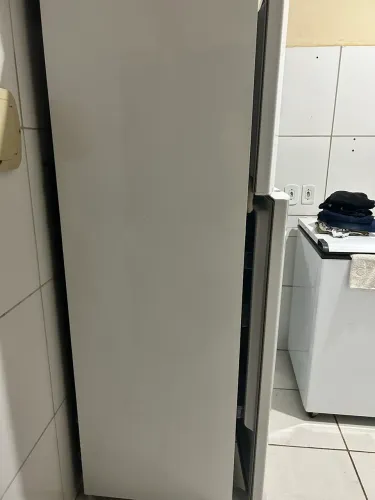 Geladeira Electrolux Frost Free 371L Turbo Congelamento Duplex