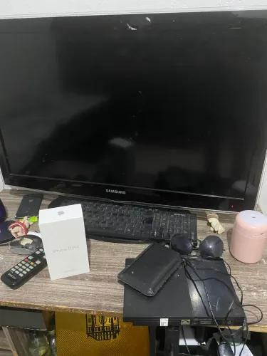 Televisão, play 2 iPhone 11 Pro 