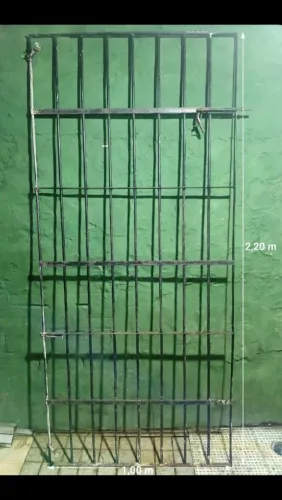 Grade de porta