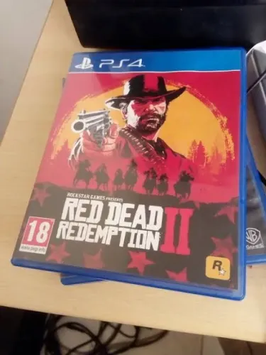 Read dead Redemption 2- PS4