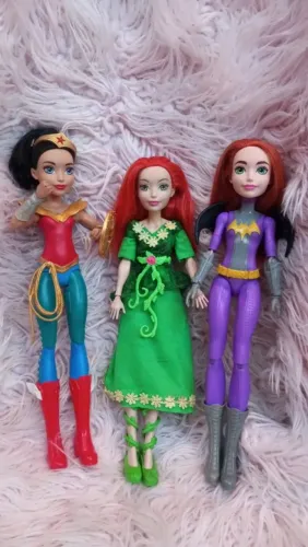 Bonecas super heroínas originais 
