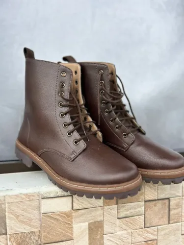Bota coturno tamanho 40