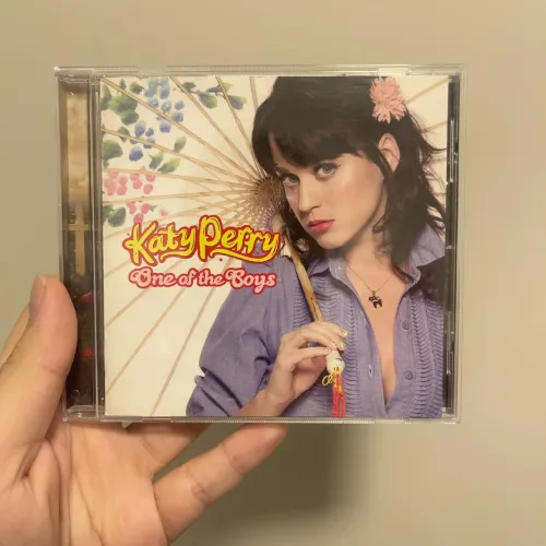 Katy Perry CD one of the boys Japan Edition(adesivo incluso)