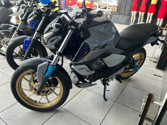 FZ15 CONNECTED 2026