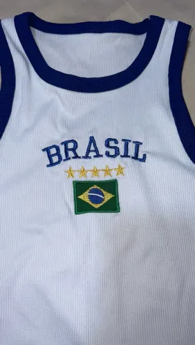 Vendo blusa do Brasil