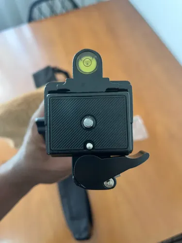 Monopé - wf - modelo wt-1020 sem uso para câmeras até 5 kg
