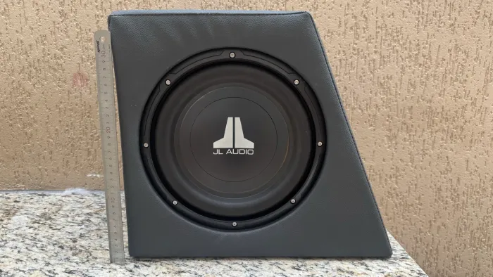 Subwoofer JL 10w0v3 + Caixa Selada.