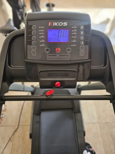Esteira Kikos velocidade 16 km/h - Muito Nova, Funcionando Perfeitamente, Até 130 kg