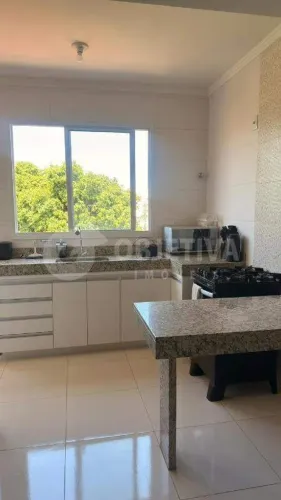 Apartamento para aluguel, 2 quartos, 1 suíte, 1 vaga, TUBALINA - UBERLANDIA/MG