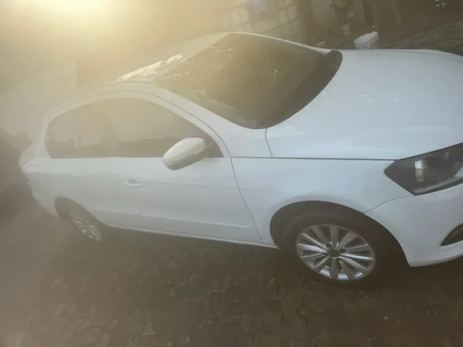 Volkswagen Voyage Comf/highli. 1.6 MI T.flex 8V 4P 2015