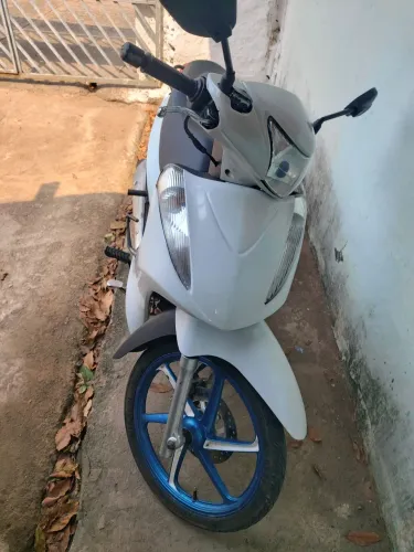 Moto honda biz 125