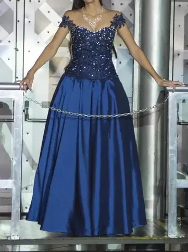 Conj. Formatura Corpete Bordado + 02 Saias Azul Marinho P<br>