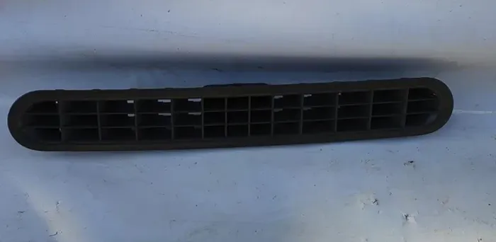 Difusor de Ar Central Fiat Palio 2014 *