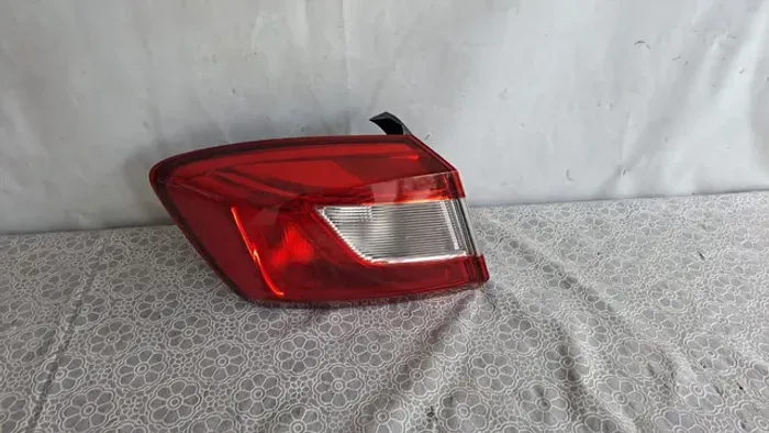 Lanterna traseira LE Chevrolet GM Cruze Sedan 2017/2022 Original
